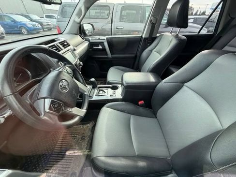 Used 2016 Toyota 4Runner SR5 Premium AWD/4WD image 9