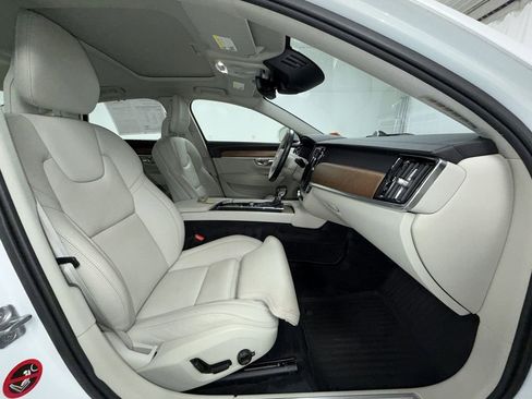 Used 2017 Volvo S90 T6 Inscription w/ Vision Package image 9
