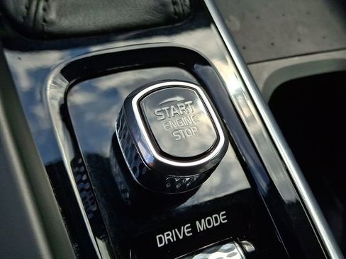 Used 2021 Volvo XC60 T6 Inscription w/ Advanced Package image 24