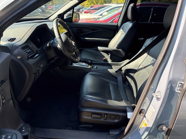 Used 2023 Honda Passport Elite image 3