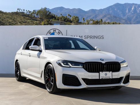 Certified 2023 BMW 530i 530i w/ M Sport Package image 8