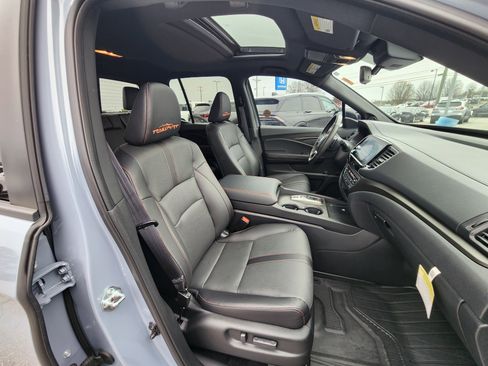 Certified 2025 Honda Ridgeline TrailSport image 13