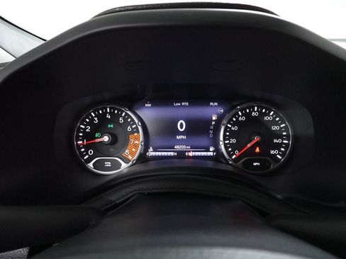 Used 2023 Jeep Renegade Trailhawk AWD/4WD image 16