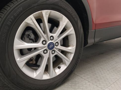 Used 2018 Ford Escape SEL AWD/4WD image 31