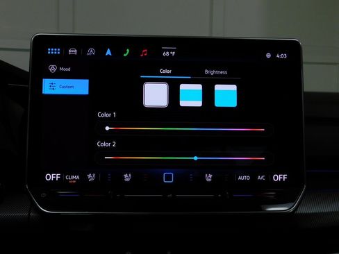 Used 2025 Volkswagen Golf image 73