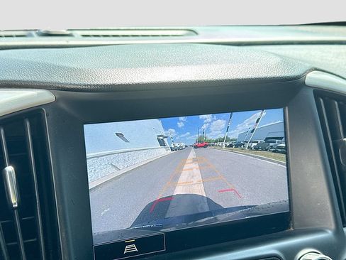 Used 2022 GMC Terrain SLT w/ LPO, 'HIT The Road' Package FWD image 15