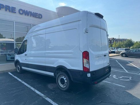 Used 2024 Ford Transit 250 148 High Roof RWD image 4