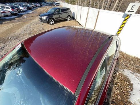 Used 2010 Subaru Legacy 2.5i Premium image 10