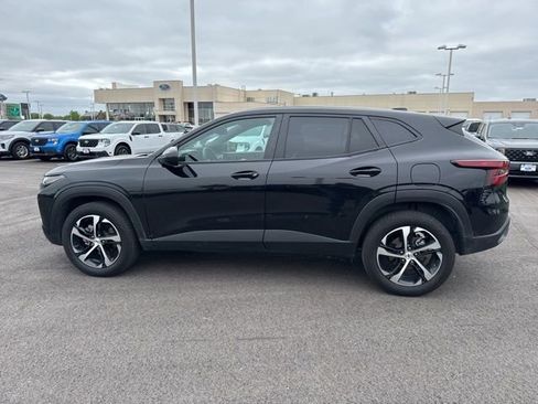 Used 2025 Chevrolet Trax RS w/ Driver Confidence Package FWD image 7