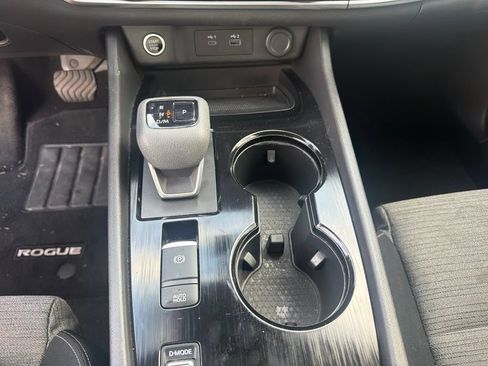 Used 2021 Nissan Rogue S FWD image 27