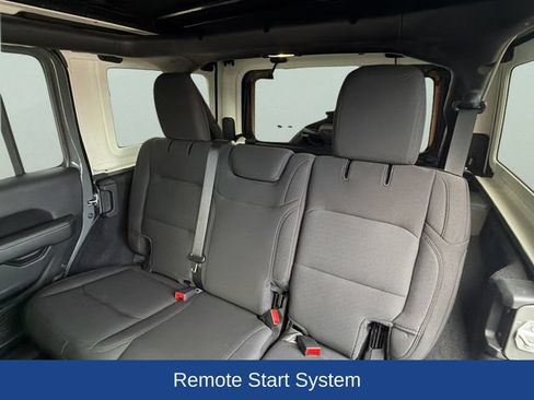 Used 2021 Jeep Wrangler Unlimited Sahara w/ Uconnect 4C Nav & Sound Group AWD/4WD image 19