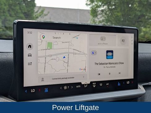 Used 2025 Ford Explorer Platinum w/ Ultimate Package AWD/4WD image 19
