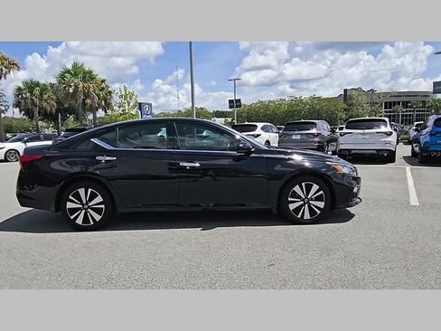 Used 2019 Nissan Altima 2.5 SV FWD image 30