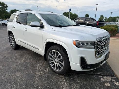 Used 2023 GMC Acadia Denali w/ Denali Technology Package AWD/4WD image 1