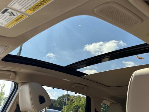 Certified 2025 Acura MDX SH-AWD w/ Technology Package image 19