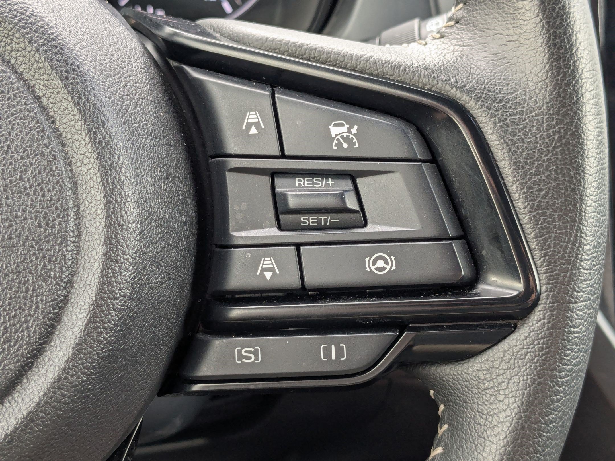 Used 2025 Subaru Forester Premium AWD/4WD image 21
