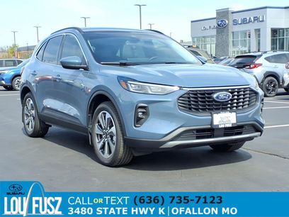 Used 2025 Ford Escape Platinum w/ Class II Trailer Tow Package