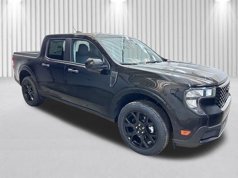 New 2026 Ford Maverick XLT w/ XLT Luxury Package AWD/4WD image 2