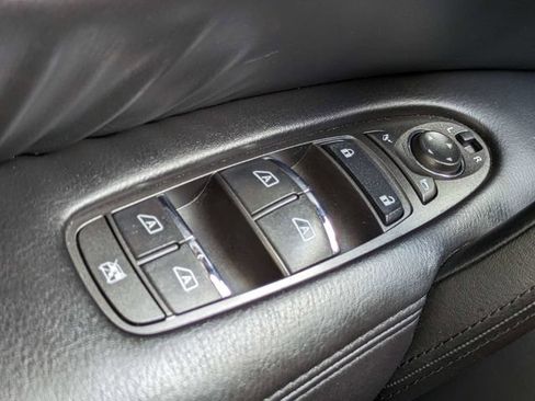 Used 2024 Nissan Armada SL w/ Captain's Chairs Package AWD/4WD image 28