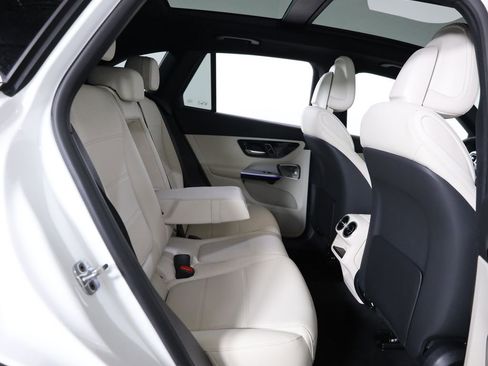 Used 2026 Mercedes-Benz GLC 300 4MATIC image 56