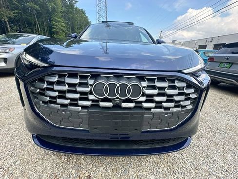 Used 2025 Audi Q5 Premium w/ Convenience Package AWD/4WD image 34