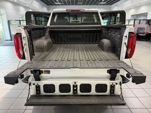 Used 2019 GMC Sierra 1500 SLT w/ SLT Premium Plus Package AWD/4WD image 11