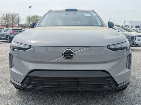 New 2025 Volvo EX90 Ultra image 9