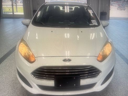 Used 2015 Ford Fiesta SE FWD image 5