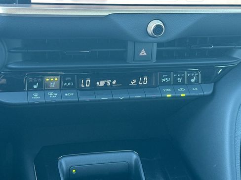 Certified 2026 Toyota Crown XLE image 18