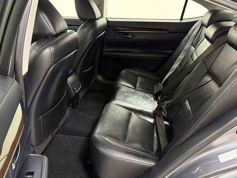 Used 2014 Lexus ES 350 w/ Luxury Package FWD image 25