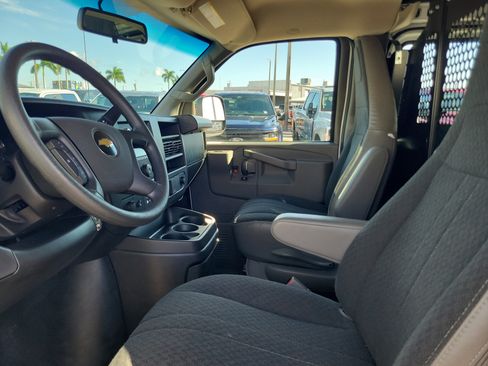 Used 2025 Chevrolet Express 2500 w/ Driver Convenience Package RWD image 16