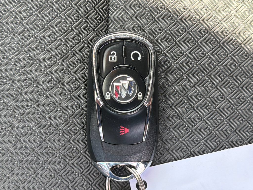 Used 2023 Buick Encore GX Preferred w/ Cold Weather Comfort Package FWD image 30
