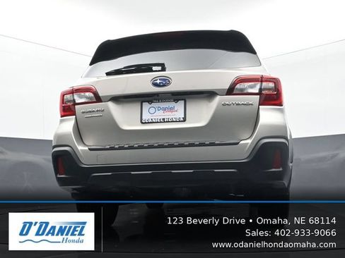 Used 2019 Subaru Outback 2.5i Limited w/ Protection Package #1 AWD/4WD image 11