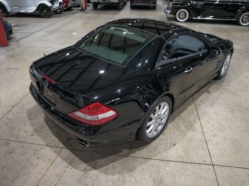 Used 2007 Mercedes-Benz SL 550 image 17