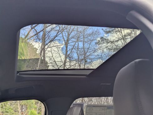 New 2026 Ford Explorer Platinum image 14