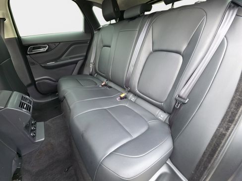 Used 2019 Jaguar F-PACE Premium AWD/4WD image 14