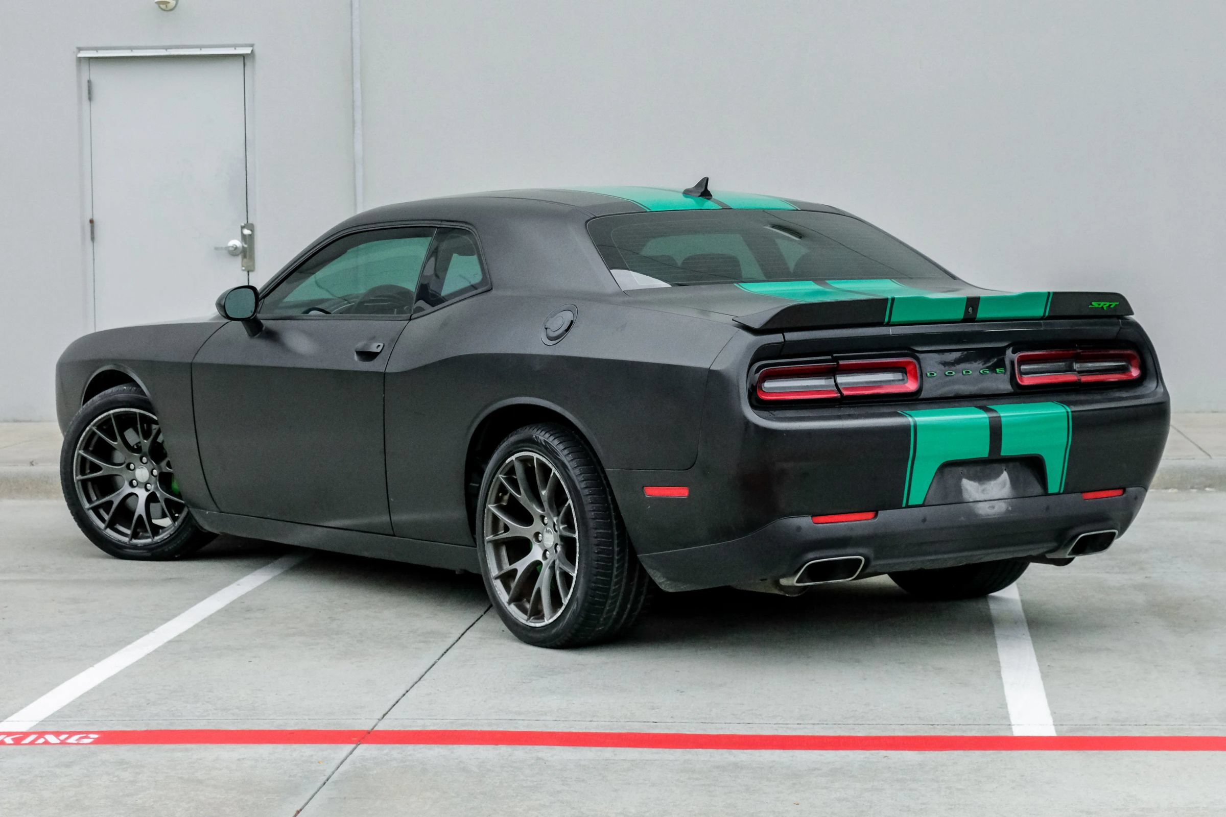 Used 2016 Dodge Challenger SRT w/ Technology Group RWD image 12