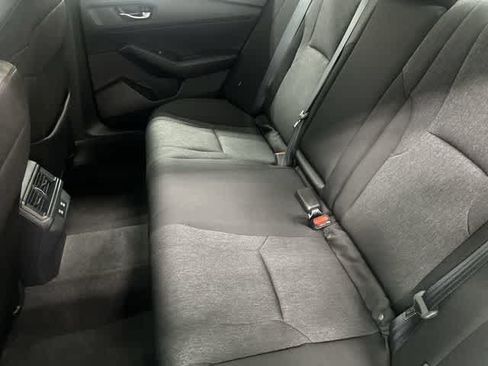 Used 2025 Honda Accord SE image 11