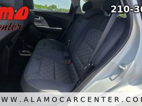 Used 2019 Kia Niro FE FWD image 25