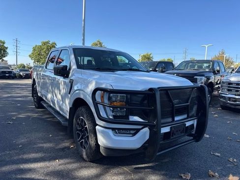 Used 2022 Ford F150 XLT w/ Equipment Group 302A High AWD/4WD image 4