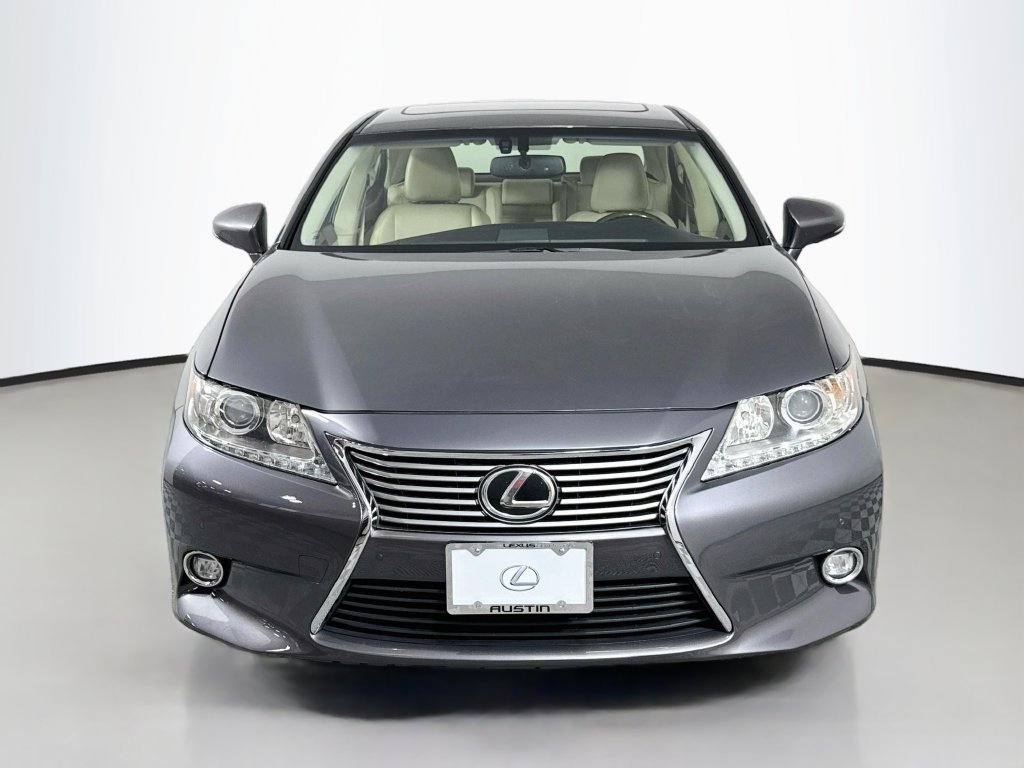 Used 2015 Lexus ES 350 w/ Luxury Package FWD image 2