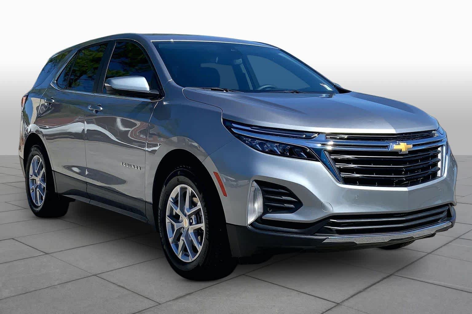 Used 2023 Chevrolet Equinox LT FWD image 3