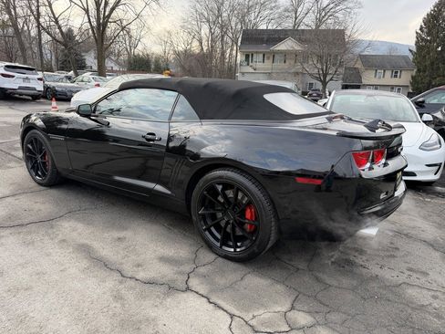 Used 2011 Chevrolet Camaro SS image 4