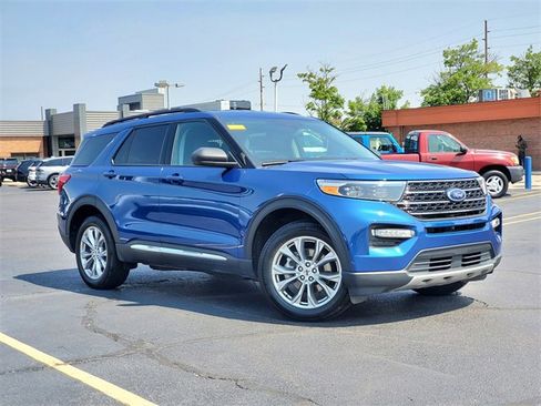 Certified 2023 Ford Explorer XLT w/ Equipment Group 202A image 2
