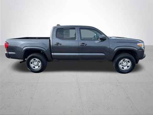 Used 2022 Toyota Tacoma SR AWD/4WD image 6