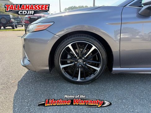 Used 2020 Toyota Camry XSE FWD image 14