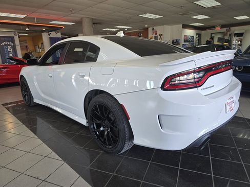 Used 2019 Dodge Charger GT image 6