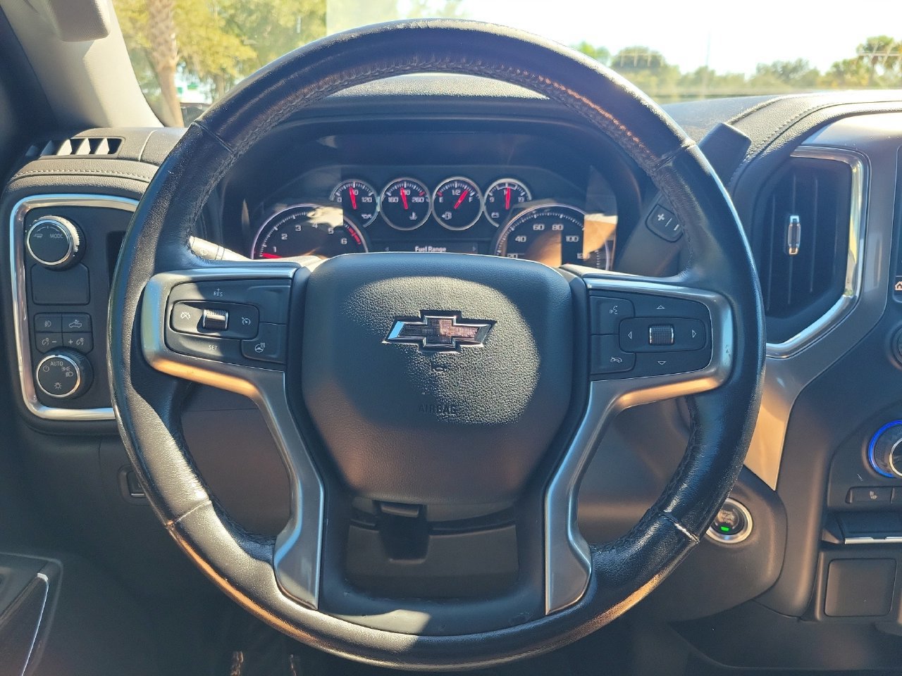 Used 2020 Chevrolet Silverado 1500 RST w/ All-Star Edition RWD image 17