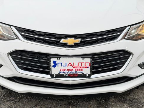 Used 2017 Chevrolet Cruze Premier FWD image 89