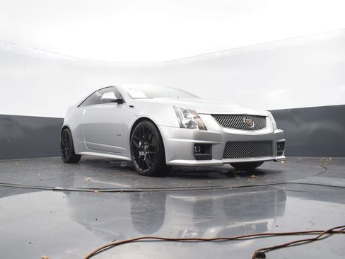 Used 2011 Cadillac CTS V image 35